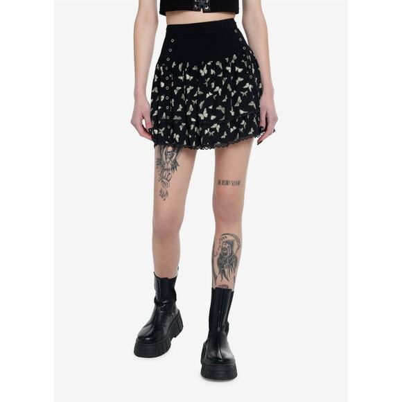 Thorn & Fable - Picture 1 of 6